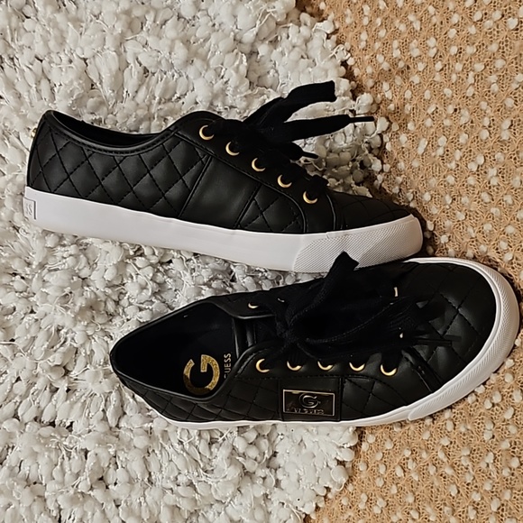 Guess Sneakers - Picture 1 of 16